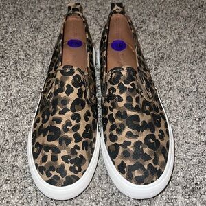 Tommy bahama leopard print shoes
